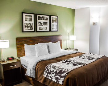 Hotel Sleep Inn & Suites