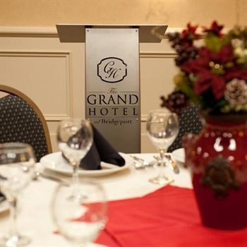 Grand Hotel At Bridgeport