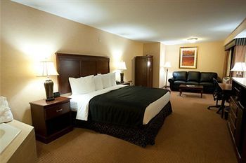 Grand Hotel At Bridgeport