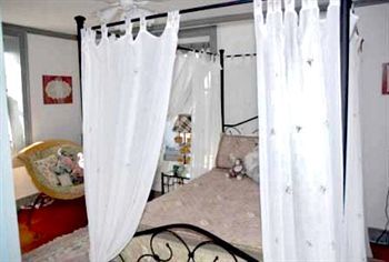 Osceola Mill House B&B