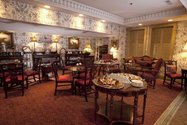 Market Pavilion Hotel