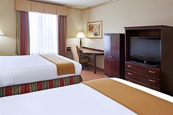 Holiday Inn Express Hotel & Suites Wharton