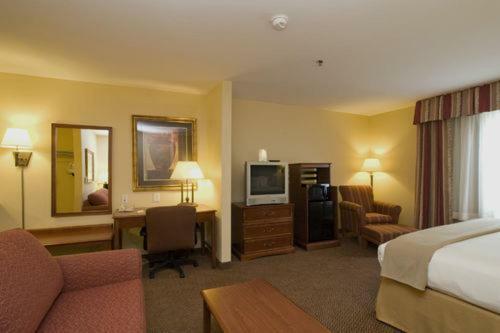 Holiday Inn Express Hotel & Suites Laredo-event Center Area