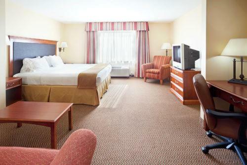 Holiday Inn Express Hotel & Suites Laredo-event Center Area