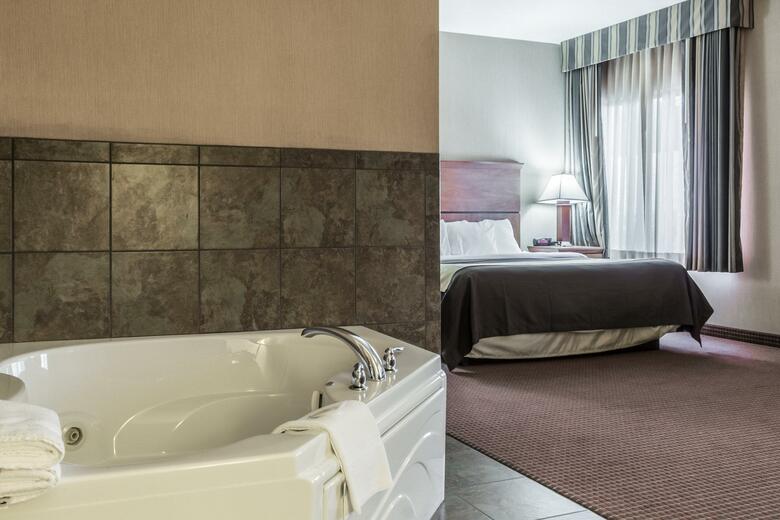 Hotel Comfort Inn And Suites
