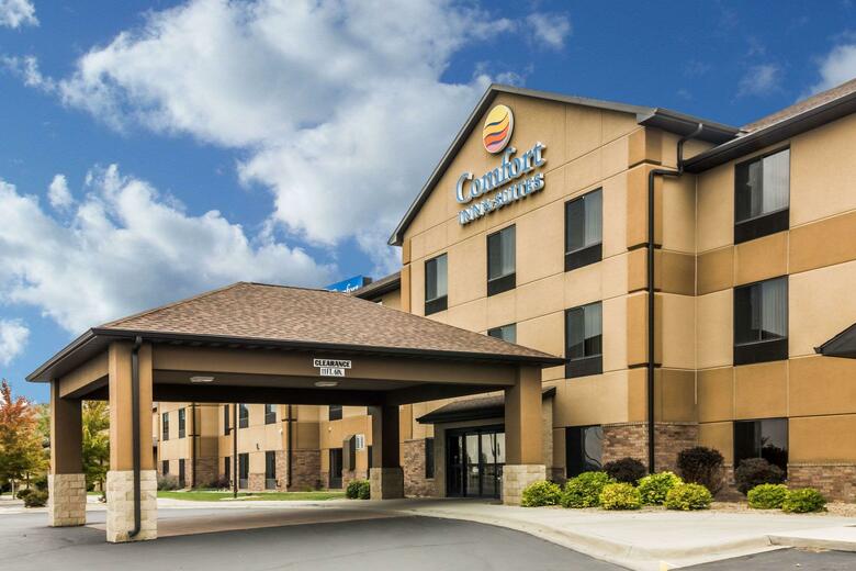 Hotel Comfort Inn And Suites