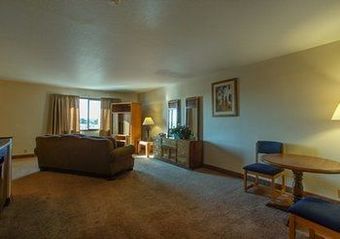 Hotel Quality Inn & Suites