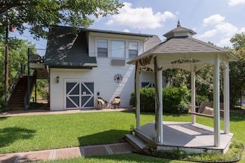 Bed & Breakfast Texas White House