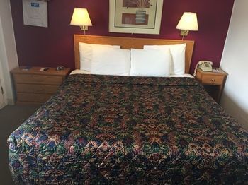 Motel Rodeway Inn & Suites