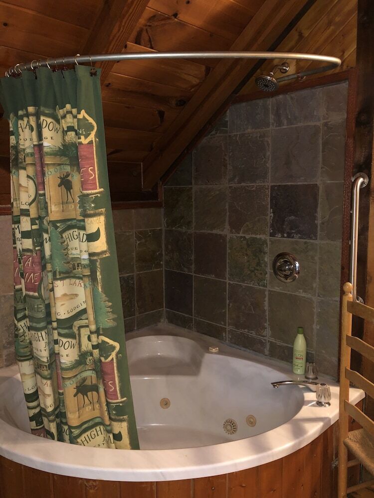 Smokies Bed And Breakfast