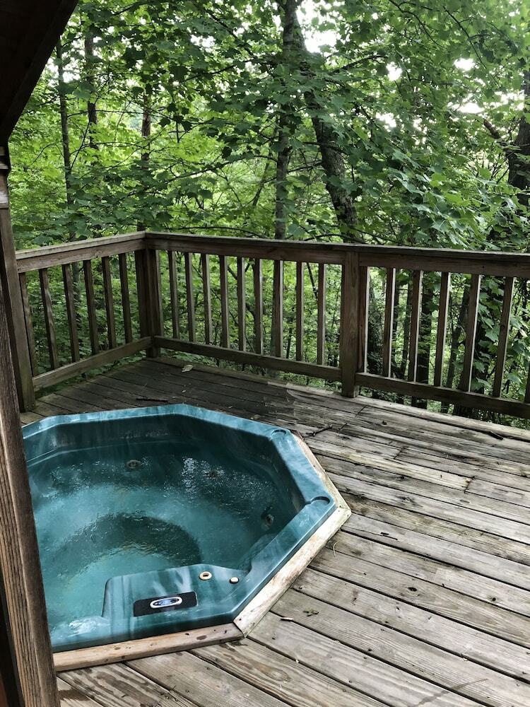 Smokies Bed And Breakfast