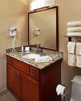 Hotel Candlewood Stes Logan
