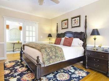 Bed & Breakfast Hillbrook Inn