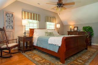 Bed & Breakfast Hillbrook Inn