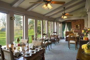 Bed & Breakfast Hillbrook Inn
