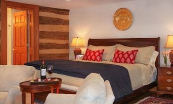 Bed & Breakfast Hillbrook Inn