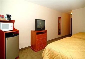 Hotel Econo Lodge Inn & Suites