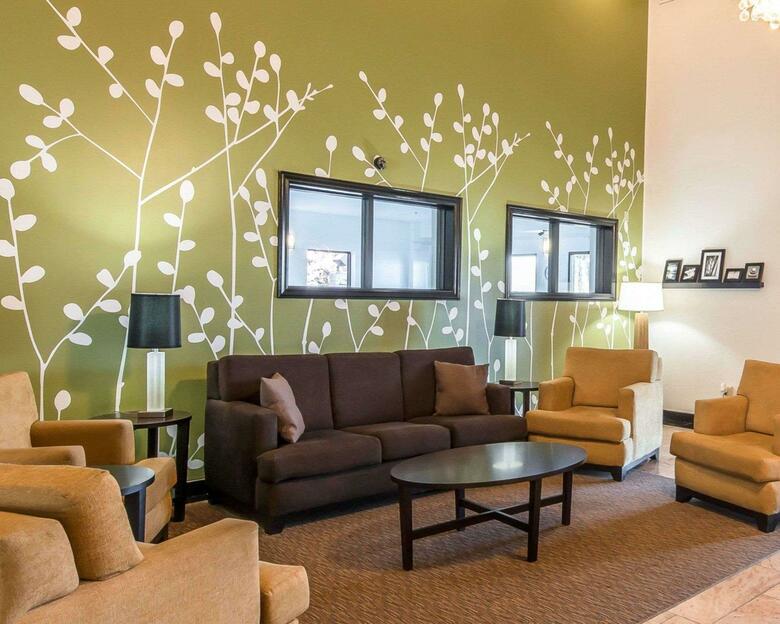 Hotel Sleep Inn & Suites