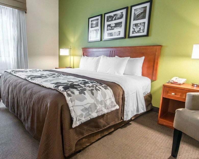 Hotel Sleep Inn & Suites