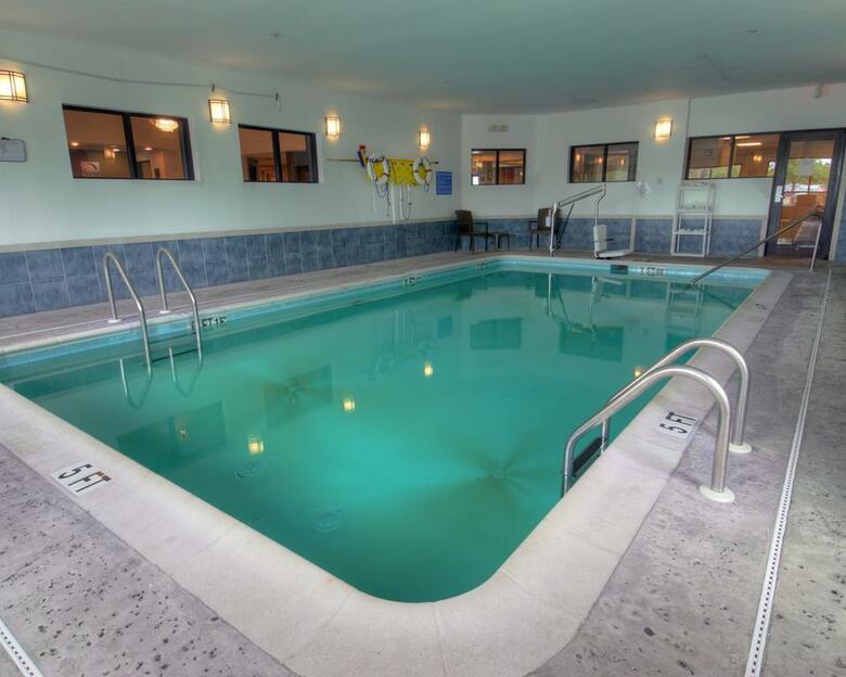 Hotel Sleep Inn & Suites