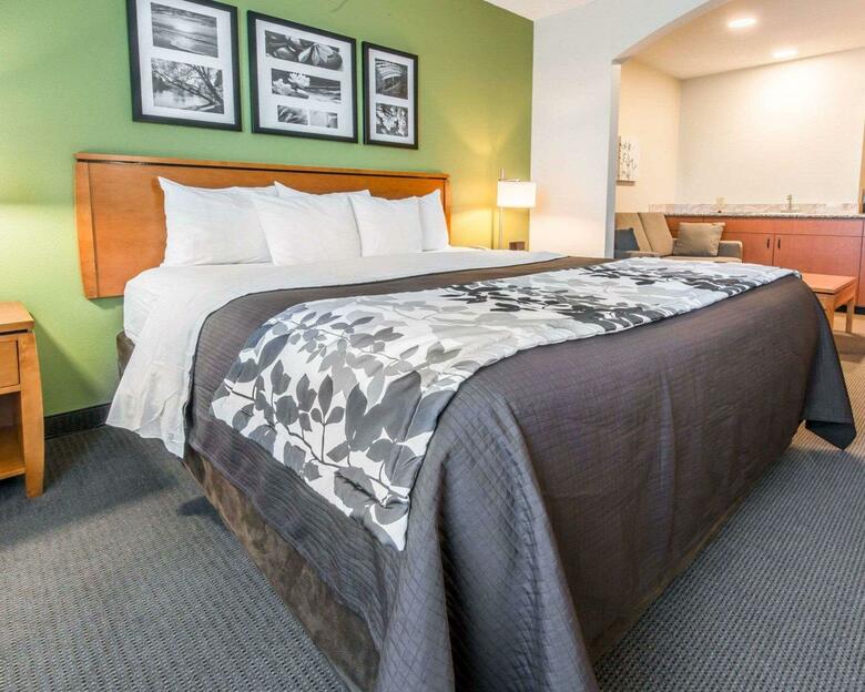Hotel Sleep Inn & Suites