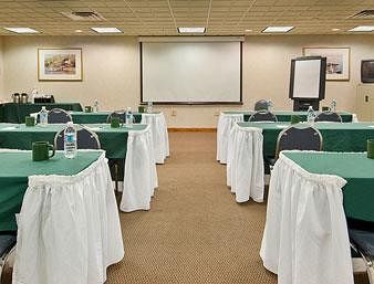 Hotel Wingate By Wyndham Winchester