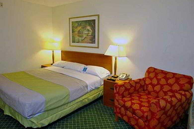 Motel 6 Virginia Beach