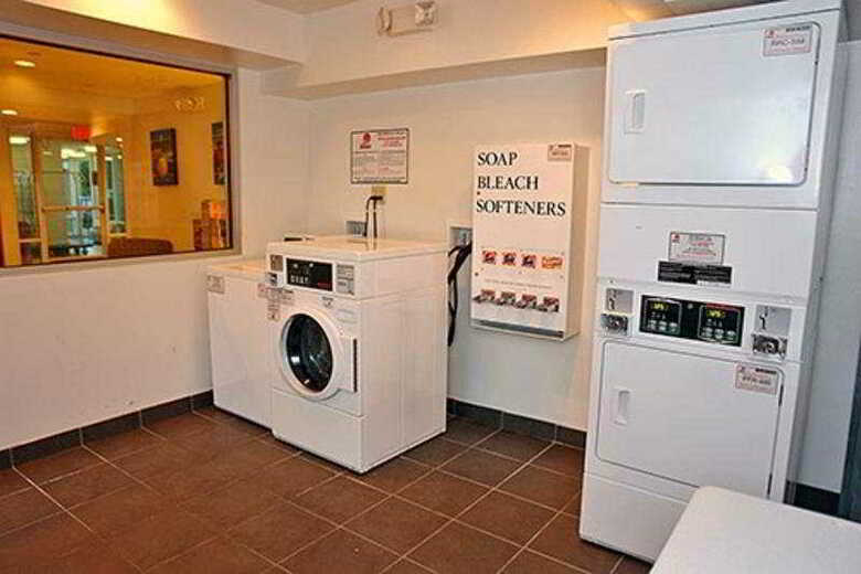 Motel 6 Virginia Beach