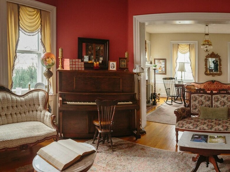 Cave Hill Farm Bed And Breakfast