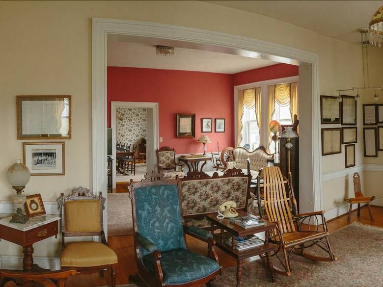 Cave Hill Farm Bed And Breakfast