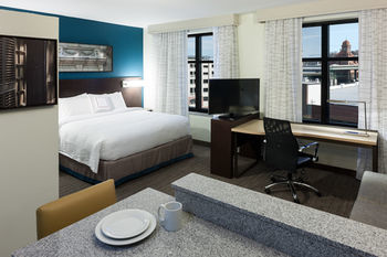 Aparthotel Residence Inn By Marriott Richmond Downtown