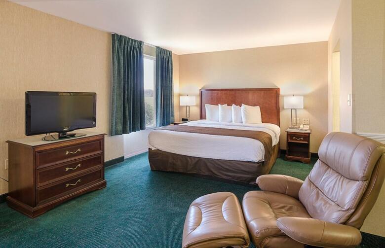 Hotel Mainstay Suites Airport