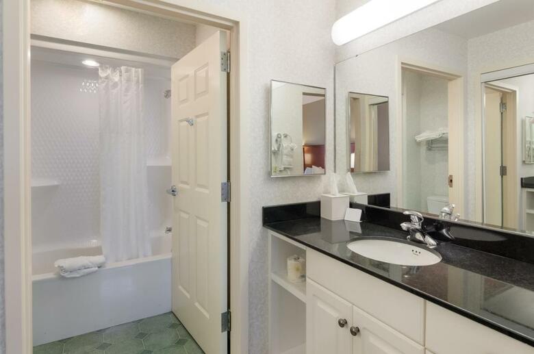 Hotel Mainstay Suites Airport