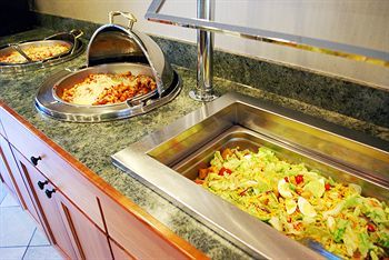 Hotel Cresthill Suites Syracuse