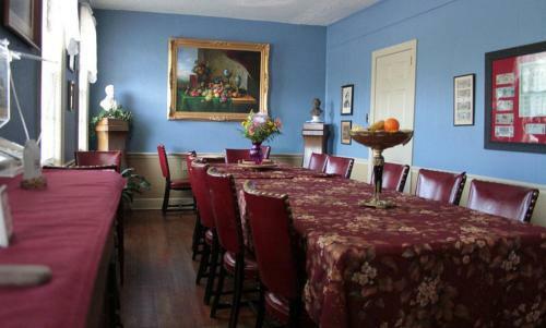 Bed & Breakfast Inn At The Olde Silk Mill