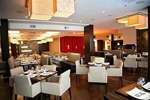 Century Plaza Hotel & Spa