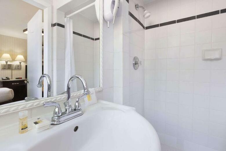 Hotel Days Inn Vancouver Metro