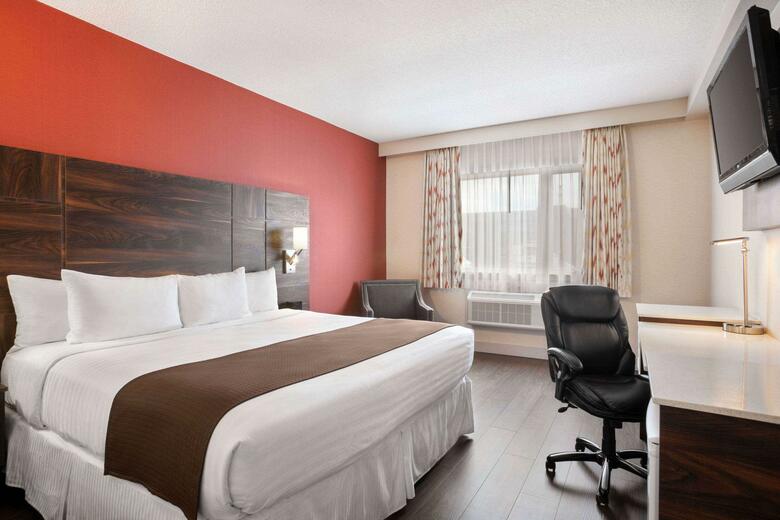 Coast Medicine Hat Hotel