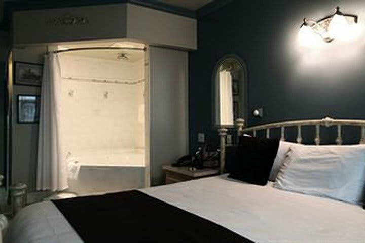 Coast Medicine Hat Hotel