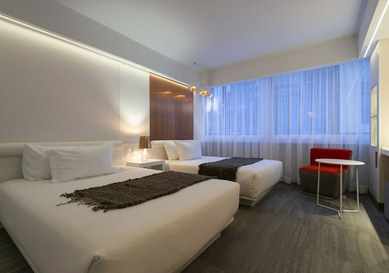 Hotel 45 By Director