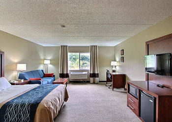 Hotel Comfort Inn & Suites