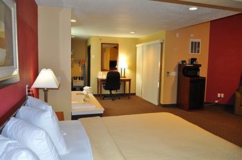 Hotel Quality Inn & Suites
