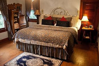 Bed & Breakfast The Hale House Inn