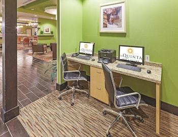 Hotel Oak Tree Inn Pecos