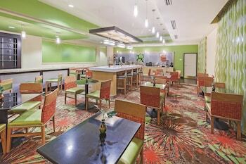 Hotel Oak Tree Inn Pecos