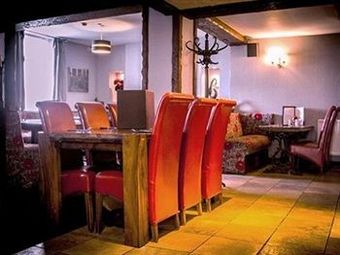 Hostal The Railway Inn