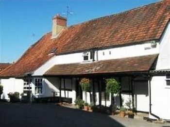 Hostal The George & Dragon