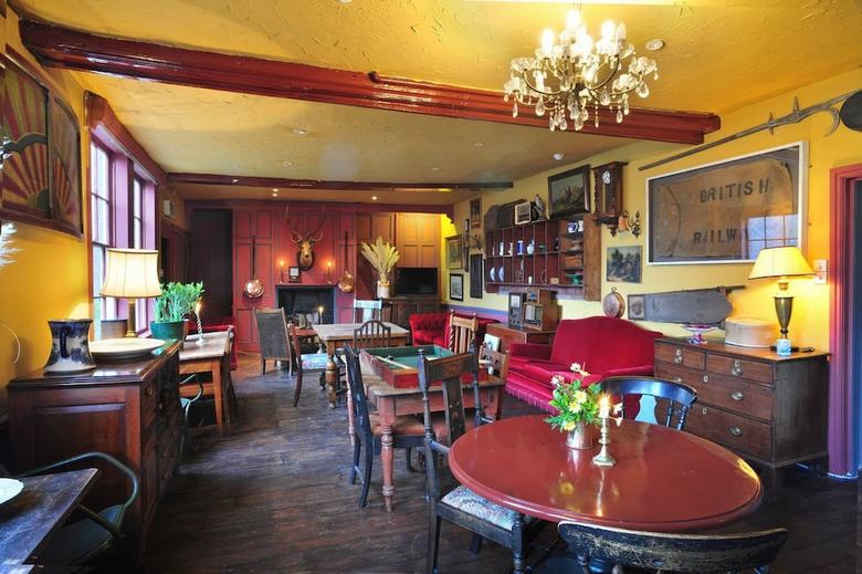 Hostal The Black Swan Hotel