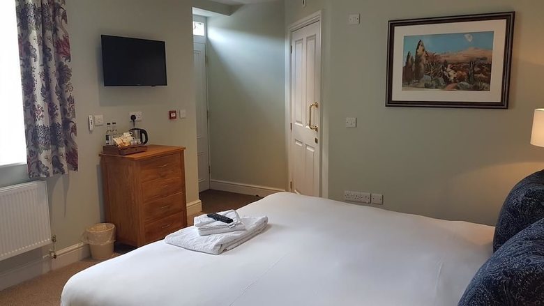 Hostal The Kings Arms Hotel - Inn
