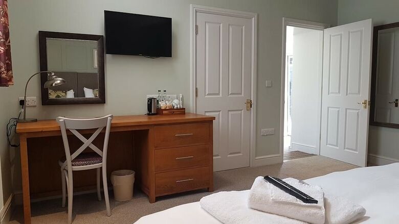 Hostal The Kings Arms Hotel - Inn